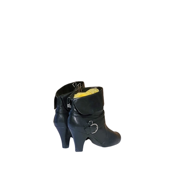 Women Vintage Leather Black Buckle Strap Ankle Boots By Coach and Four Size 10M/ - Picture 6 of 9